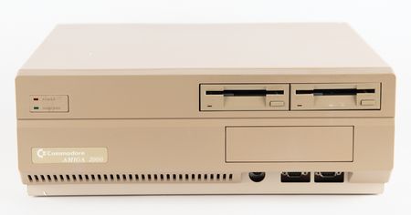 Lot #3152 Commodore Amiga 2000 with Keyboard, Mouse, and Software - Image 2
