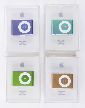 Lot #3071 Apple iPod Shuffle Collection (2nd Generation, Sealed - 1GB and 2GB) - Lot of 10 - All Standard Colors - Image 4