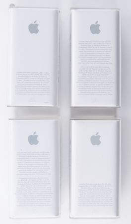 Lot #3067 Apple iPod Nano Collection (4th and 5th Generation, Sealed - 8GB and 16GB) - Lot of 4 - Image 3