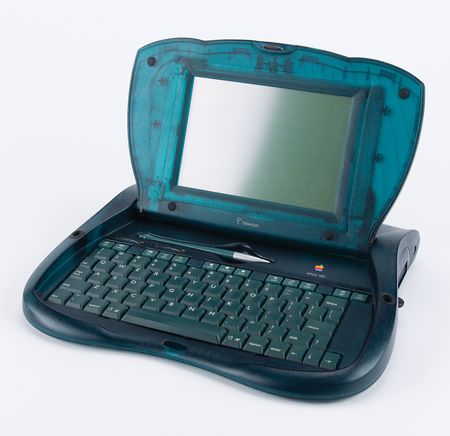 Lot #3037 Apple eMate 300 with Original Box - Image 2