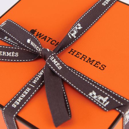 Lot #3076 Apple Watch Hermes Series 0 (Steel, 38 mm, Unopened) - Image 2