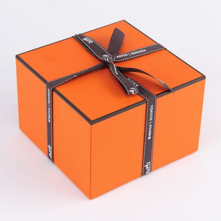 Lot #3076 Apple Watch Hermes Series 0 (Steel, 38 mm, Unopened) - Image 4