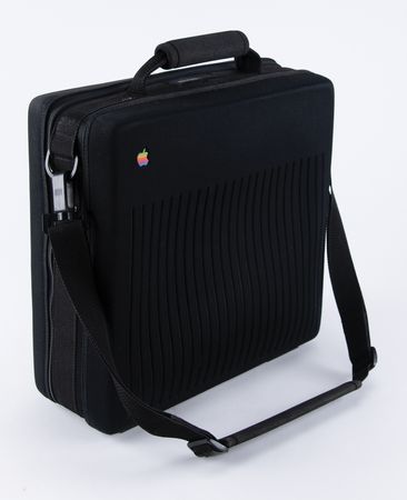 Lot #3027 Apple Macintosh Portable - The Company's First Laptop - Image 8