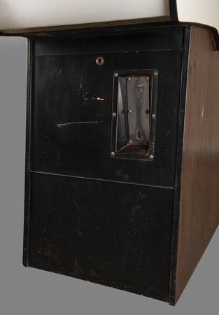 Lot #3165 Atari: Space Race Arcade Video Game - The First to Feature Joysticks - Image 7