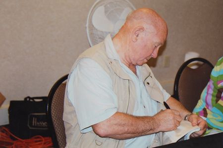 Lot #4408 Orlan EVA Cosmonaut Space Suit Gloves Signed by Alexei Leonov, Valery Kubasov, and Valentina Tereshkova - Image 10