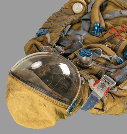 Lot #4412 Soviet/Russian Strizh Space Suit - Developed for the Buran Orbiter Program - Image 5