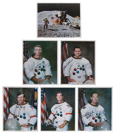 Lot #4310 Moonwalkers Complete Set of (12) Signed and Uninscribed Photographs - Image 4