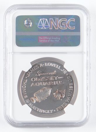 Lot #4226 James Lovell's Apollo 13 Franklin Mint Medal - Image 2