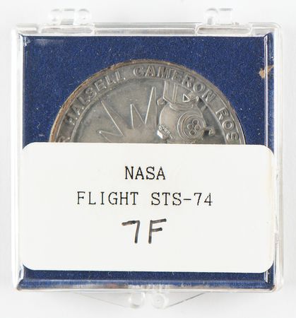 Lot #4372 STS-74 Flown Robbins Medallion - Image 4