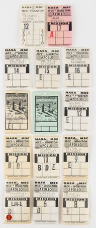Lot #4330 Apollo and Gemini Program (14) Access