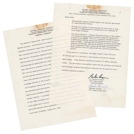 Lot #4029 Gemini 5 Signed Mission Report - Issued to the National Aeronautic Association - Image 1