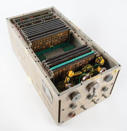 Lot #4379 Space Shuttle Display Electronics Unit Computer Engineering Prototype - Image 2