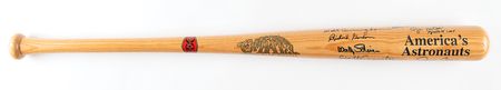 Lot #4315 Astronauts (18) Signed Baseball Bat with Moonwalkers, including Aldrin, Bean, Scott, and Cernan - Image 8