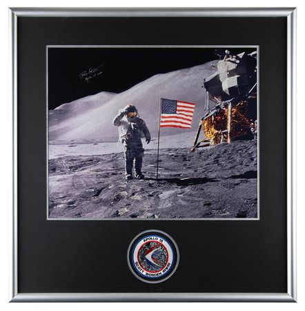 Lot #4271 Dave Scott Signed Photograph