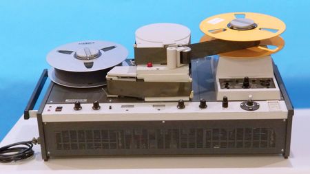 Lot #4327 Apollo-era Ampex VR-660C Video Recorder - Image 2