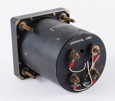 Lot #4441 Apollo Ground Support Engine Deflection Cross-Point Meter - Image 2