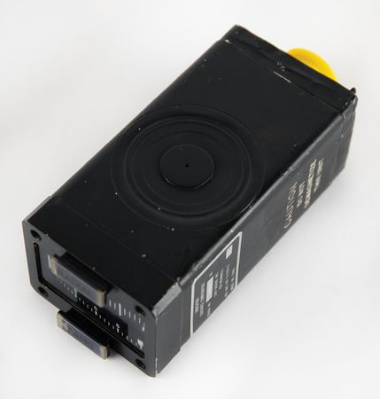 Lot #4037 Gemini Guidance Comparator Indicator - Image 4