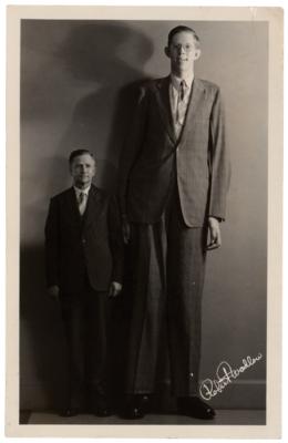 Lot #798 Robert Wadlow Signed Photograph - Image 2