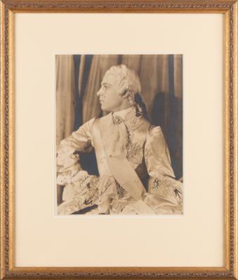 Lot #722 Rudolph Valentino Signed Photograph - Image 2