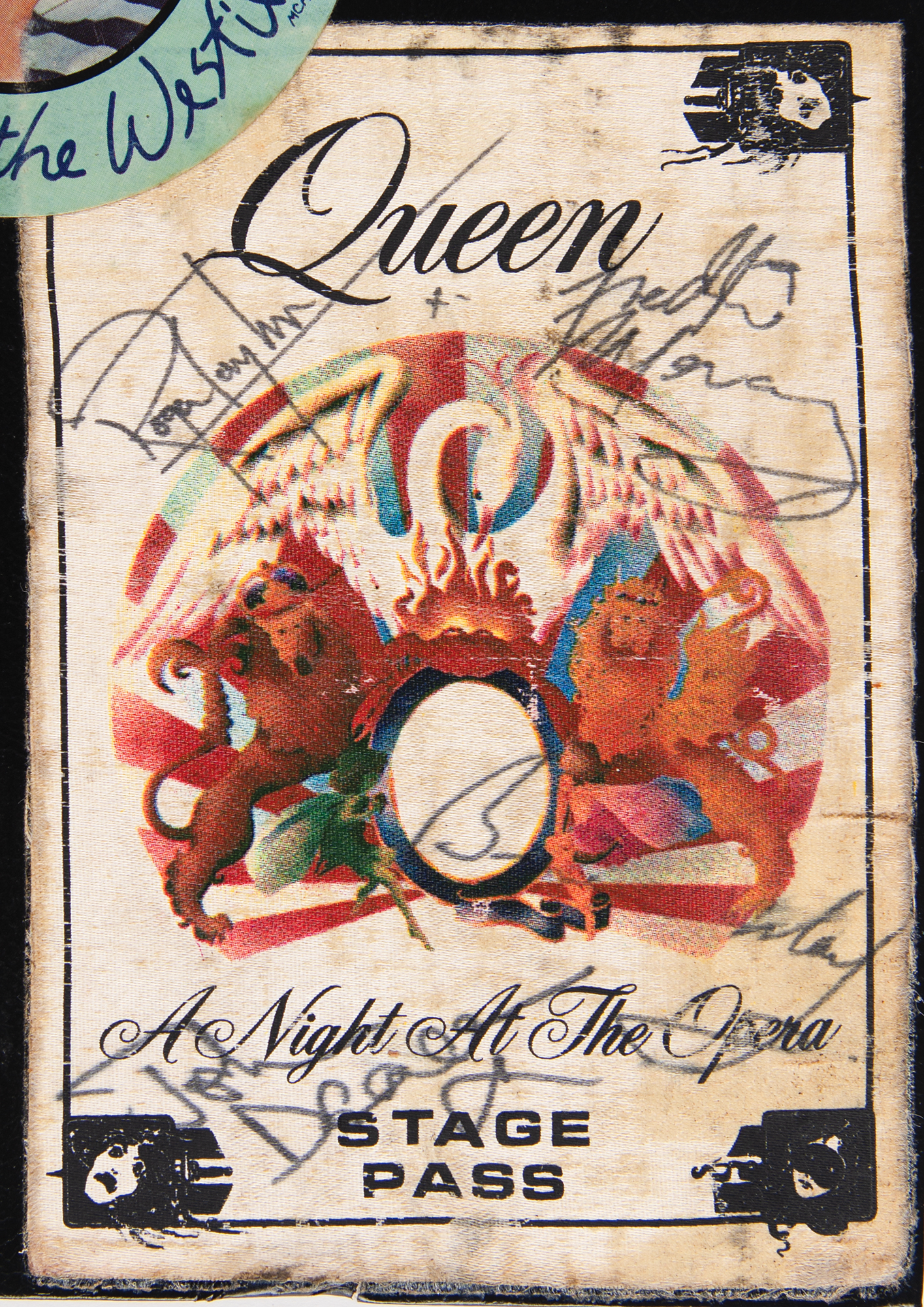 Queen A Night At The Opera サイン入り Queen A Night at the Opera Signed Vinyl Record With Black