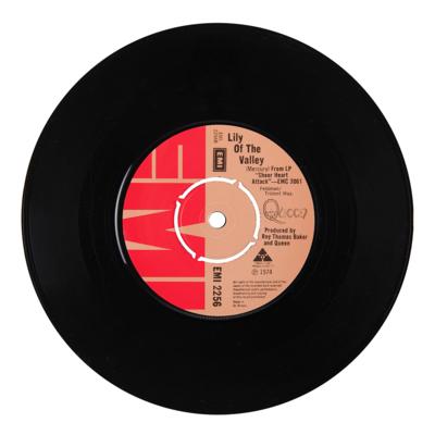 Lot #5116 Freddie Mercury Signed 45 RPM Record - 'Now I'm Here' - Image 3