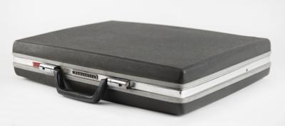 Lot #5128 Elvis Presley's Personally-Owned Samsonite Briefcase - Image 4