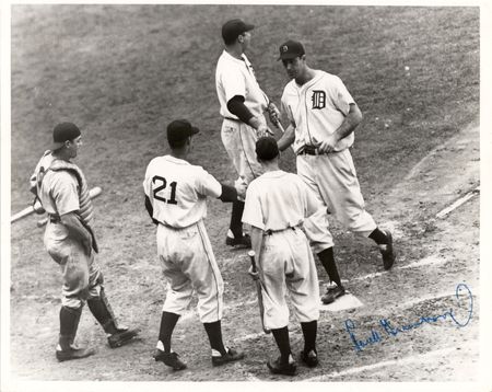 Lot #889 Hank Greenberg Signed Photograph - Image 1