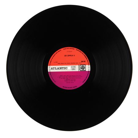 Lot #620 Led Zeppelin II Signed Album - Obtained at Usher Hall in Edinburgh, Scotland, on February 17, 1970 - Image 6