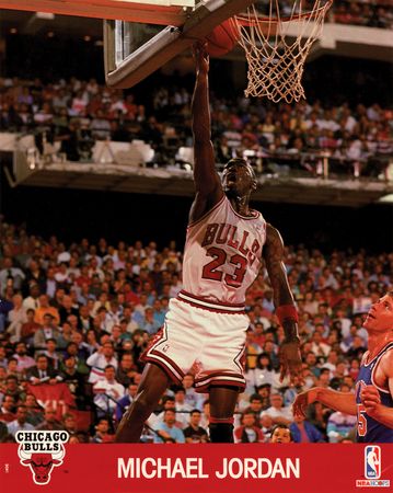 Lot #1101 Michael Jordan Signed Photograph - Image 2