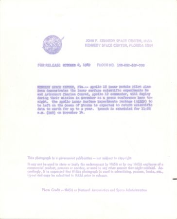 Lot #631 Alan Bean Signed Photograph - Image 2