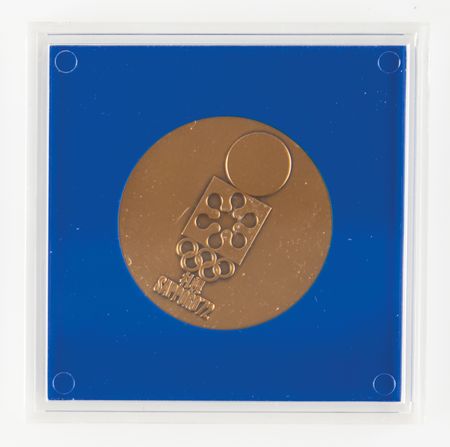 Lot #3136 Sapporo 1972 Winter Olympics Bronze Participation Medal - From the Collection of IOC Member James Worrall - Image 2