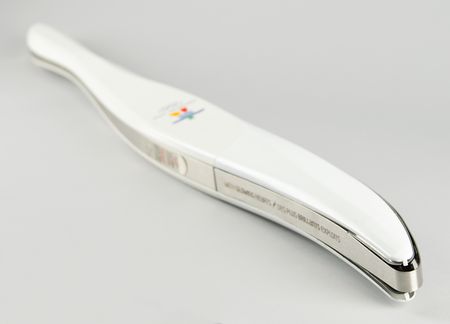 Lot #3032 Vancouver 2010 Winter Olympics Torch - From the Collection of IOC Member James Worrall - Image 2