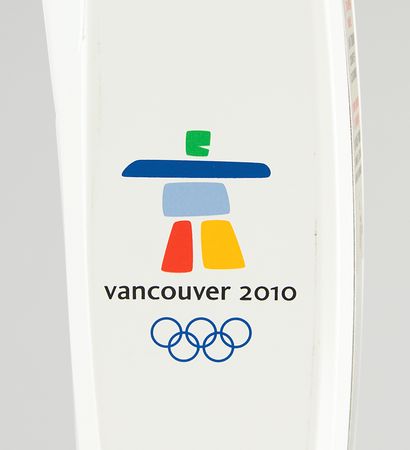 Lot #3032 Vancouver 2010 Winter Olympics Torch - From the Collection of IOC Member James Worrall - Image 4