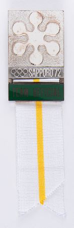 Lot #3204 Sapporo 1972 Winter Olympics Team Official Badge - Image 1