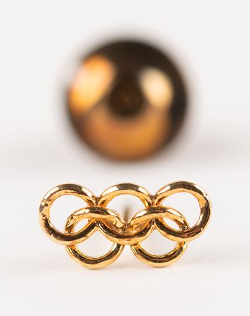 Lot #3222 International Olympic Committee (IOC) Senior Membership Pin - Image 1