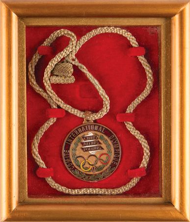 Lot #3291 International Olympic Committee (IOC) Badge of Office - Image 1