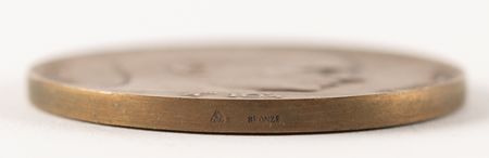 Lot #3312 Paavo Nurmi Bronze Commemorative Medal (1925) - Image 3