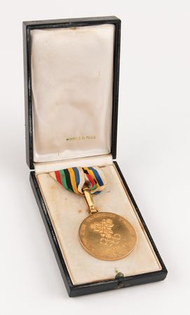 Lot #3085 Grenoble 1968 Winter Olympics Gold Winner's Medal for Ice Hockey with Case - Image 5