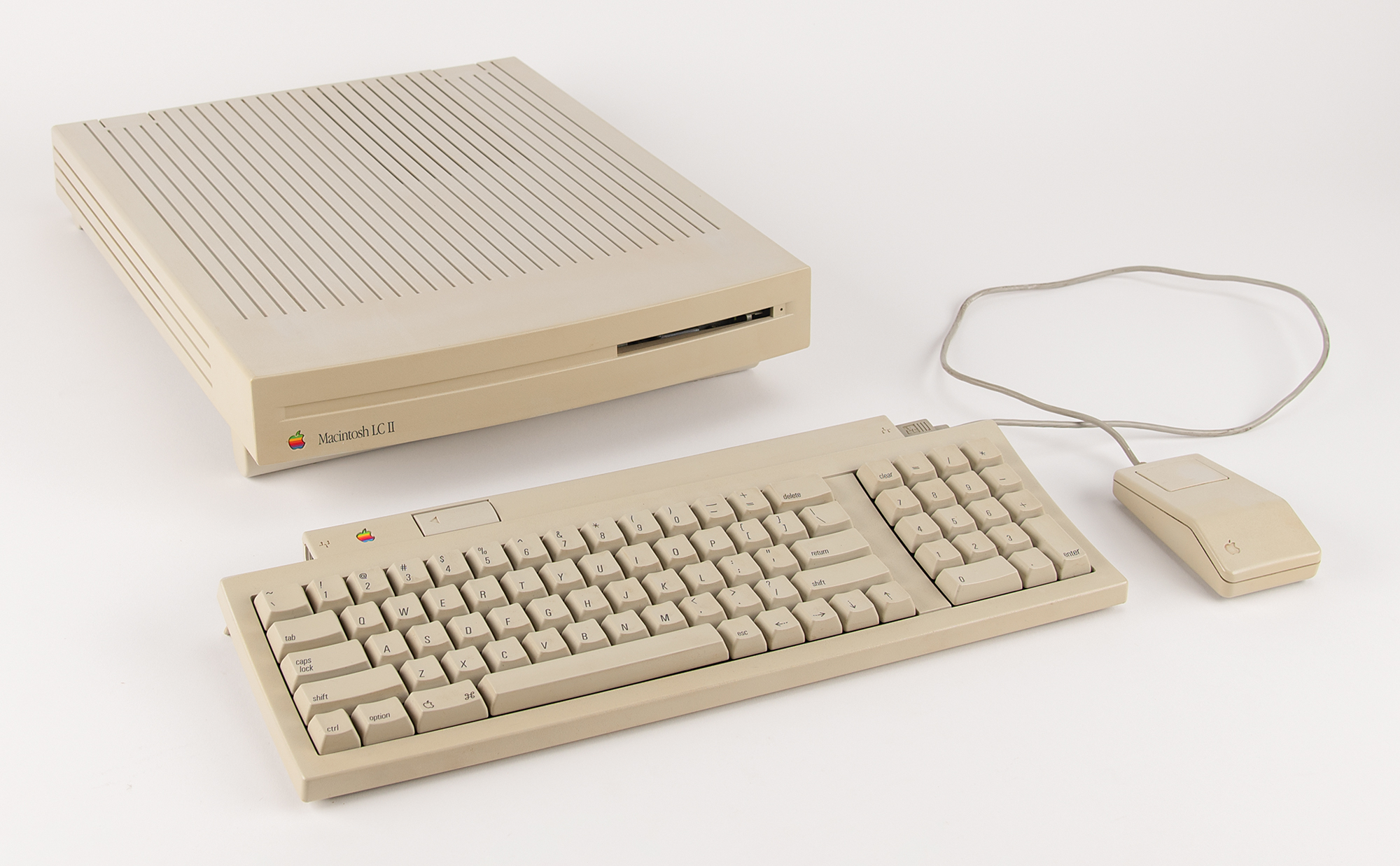 Apple Macintosh LC II キーボード・マウス・マイク付き Apple Macintosh LC II キーボード・マウス・マイク付き