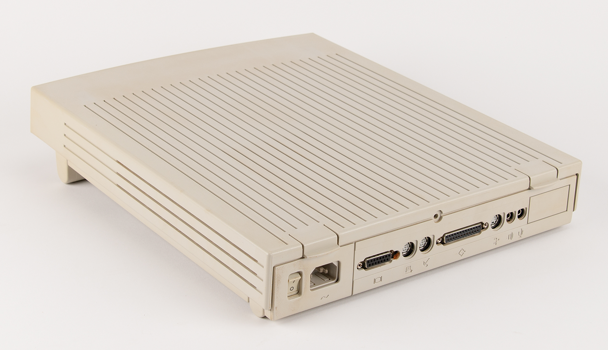 Apple Macintosh LCIII 　ジャンク s-l1200.jpg