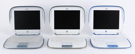 Lot #4077 Apple iBook G3 Laptops (6) in All Colors (with Boxes): Blueberry, Tangerine, Graphite, Indigo, and Key Lime - Image 2