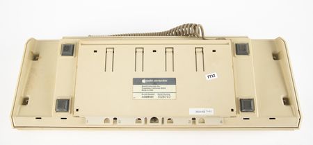 Lot #4046 Apple Lisa 2 Computer Set with Keyboard, Mouse, and ProFile Hard Drive - Image 10