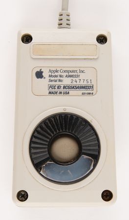 Lot #4058 Apple IIGS 'Woz Edition' Computer with Monitor, Keyboard, Mouse, External Drives, and Manuals - Image 15