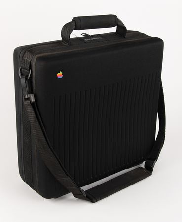 Lot #4094 Apple Macintosh Portable - From the Collection of Apple Product Manager Dennis Gobets - Image 10