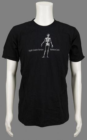 Lot #4123 Apple Computer Creative Services