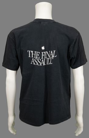 Lot #4130 Apple Computer 'Creative Services' Skull with Wings T-Shirt - 