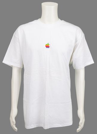 Lot #4131 Apple Computer 'Think Different' T-Shirt - Image 1