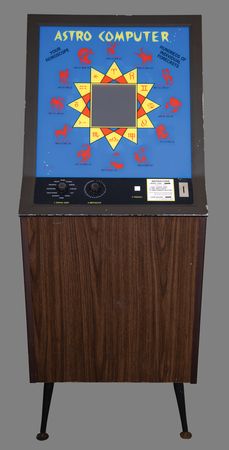 Lot #4271 Astro Computer Arcade Projector Game (Nutting, 1969) - Image 2