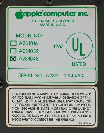 Lot #4045 Apple II Plus and Apple IIe Computers in Boxes - Image 9