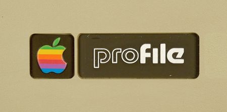 Lot #4050 Apple Lisa Computer with 'Twiggy' Drives, ProFile Hard Drive, Software, Manuals, and Printer - Image 6